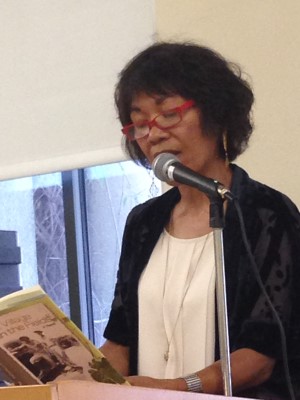 Reading a short excerpt from my novel. (Photo credit: Susan Rusconi)